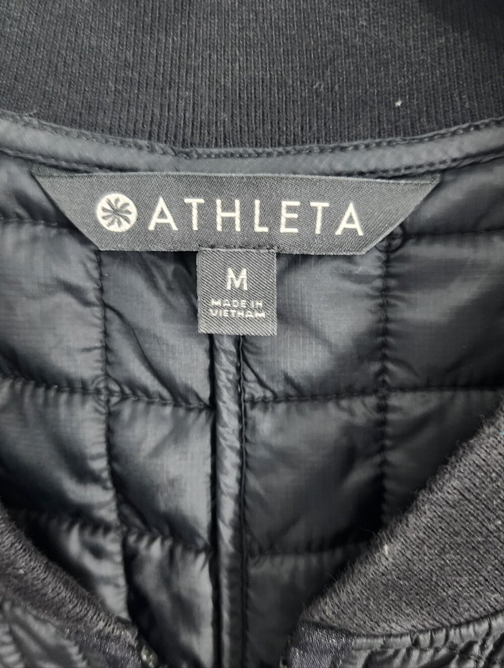Athleta Grandview Primaloft Coat Women Medium Black Quilted Long Jacket Outdoor - Picture 3 of 10